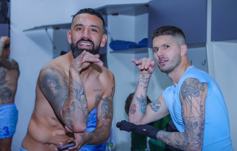 El delantero chileno celebró la histórica clasificación de Bolívar en Copa Libertadores.