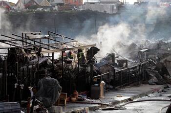 Incendio en Castro: encontraron restos biológicos y evidencia de alcohol y tabaco