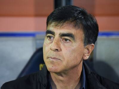 “Hay disposición”: Todos los caminos en Colo Colo conducen a Gustavo Quinteros