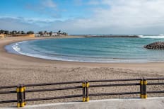 Poseen aguas templadas: Las tres playas aptas para el baño en la Región de Arica y Parinacota