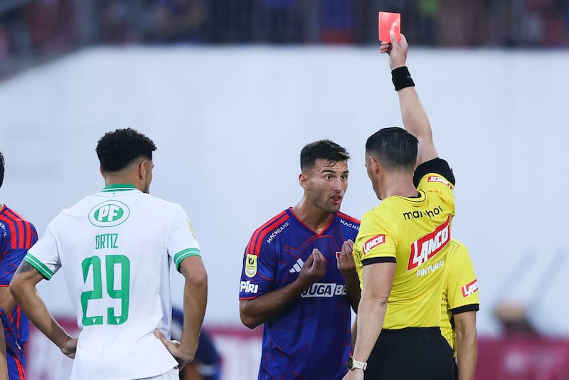 Vuelve a la U con una presión extra y con un panorama totalmente distinto al de antes de su expulsión. Foto: Aton.