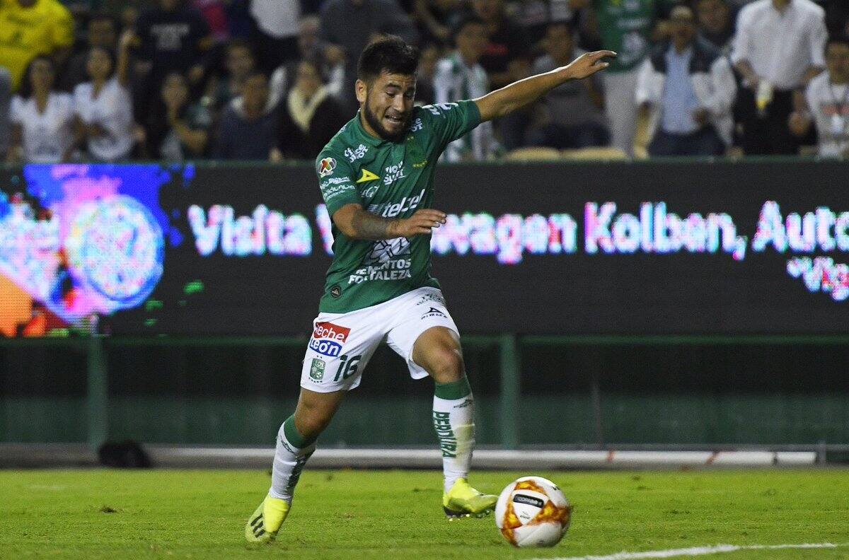 Chilenos cierran jornada dos de Liga MX