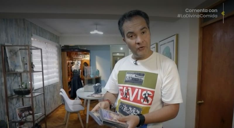 René de la Vega y sus colecciones. Créditos: Pantallazo CHV