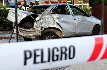 Fatal accidente en Bulnes: Tres ocupantes de un auto murieron luego de chocar contra un árbol