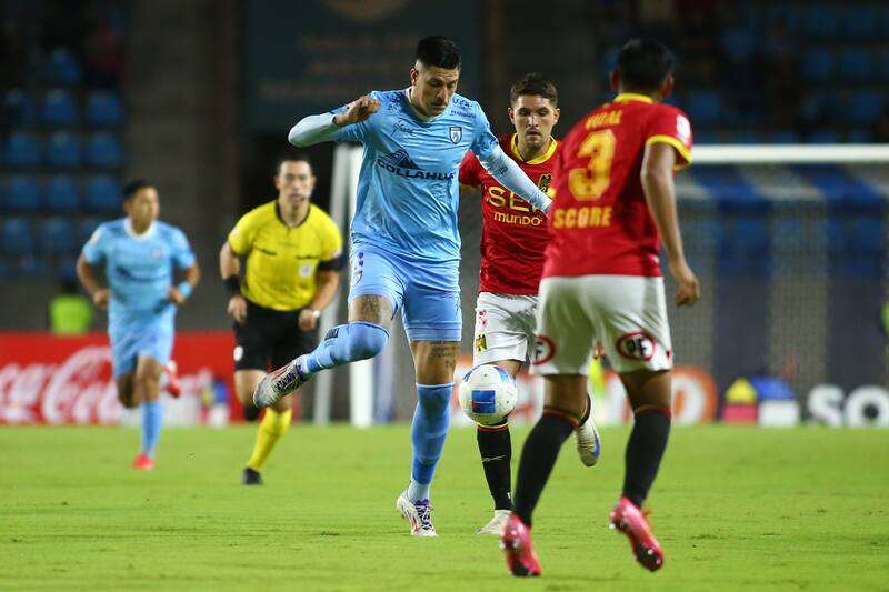 Buscan salvarse del descenso. /Photosport