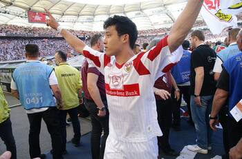VIDEO| ¿Como la U? Stuttgart se salvó de histórico descenso en Alemania con gol en los descuentos
