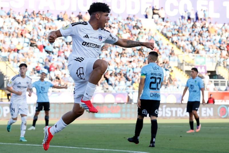 Los albos llevan un buen inicio en la Liga de Primera. Foto: Agencia Aton.