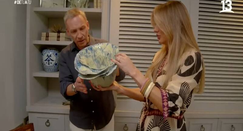 Carola de Moras y Martín Cárcamo con la cerámica gres