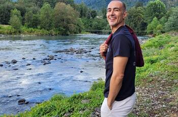 Tuvo especiales palabras para Gabriel Cañas y José Antonio Raffo: César Caillet mostró los objetos más valiosos de su vida en "La Divina Comida"