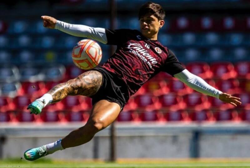 Joaquín Montecinos, delantero del Xolos de Tijuana. Foto: Instagram Joaquín Montecinos.