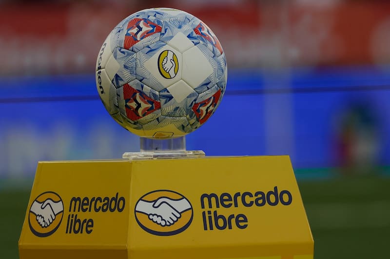 Hoy sigue la acción en Primera y Primera B. Agencia Aton