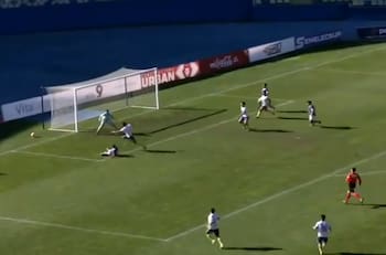 VIDEO | El inoxidable goleador del fútbol chileno que sigue anotando en Segunda División a sus 40 años
