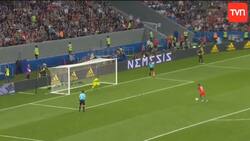 VIDEO | Dejó a Cristiano Ronaldo sin patear: A 5 años de la gran noche de Claudio Bravo en la Copa Confederaciones