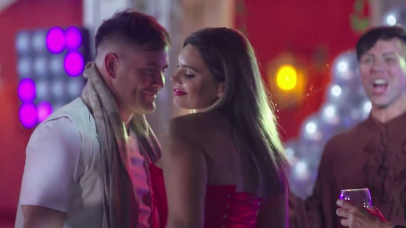 Pancho y Faloon coquetean en “Ganar o Servir”