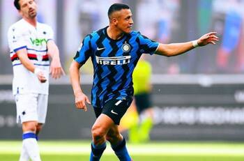 Estrella del fútbol italiano alucinó con Alexis Sánchez: "Es un súper campeón, me vuelve loco"