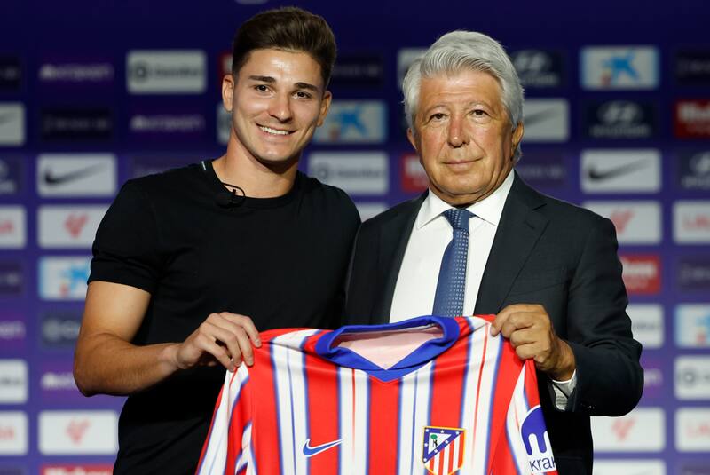 El día de su presentación en el Atlético de Madrid.