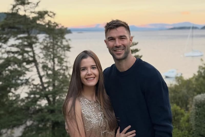 El defensa junto a su pareja. Foto: Instagram Fausto Grillo.