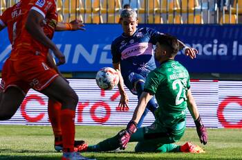 La particular reflexión del arquero de Cobreloa: “Prefiero ser un desastre y que me puteen, pero ganar los partidos”