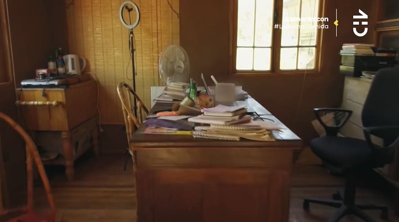 Su rincón favorito es su escritorio / CHV