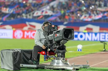 No habrá partido en vivo por TV abierta: Duelo de chilenos en Copa Libertadores cambia de transmisión