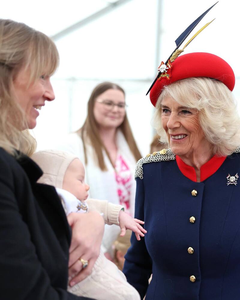 Reina Camilla realizó importante actividad militar