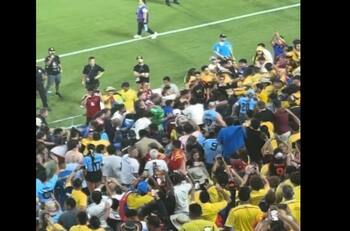 VIDEO | Escándalo en Copa América: Darwin Núñez protagonizó pelea a golpes con hinchas colombianos