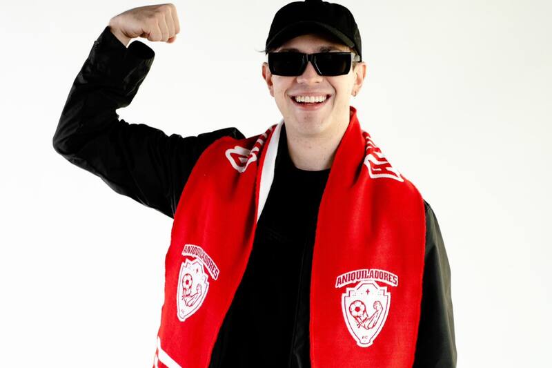 Revisa cuáles son los que más seguidores tienen.