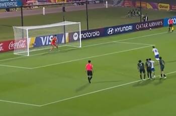 VIDEO | Se confió: el increíble penal que falló Italia ante Bolivia en el Mundial Sub 17