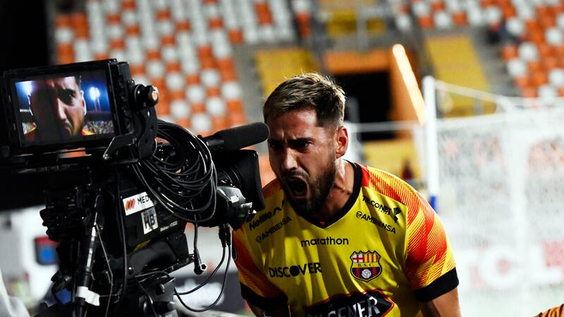 Goleador argentino se aburrió de esperar a la U: tiene nuevo equipo