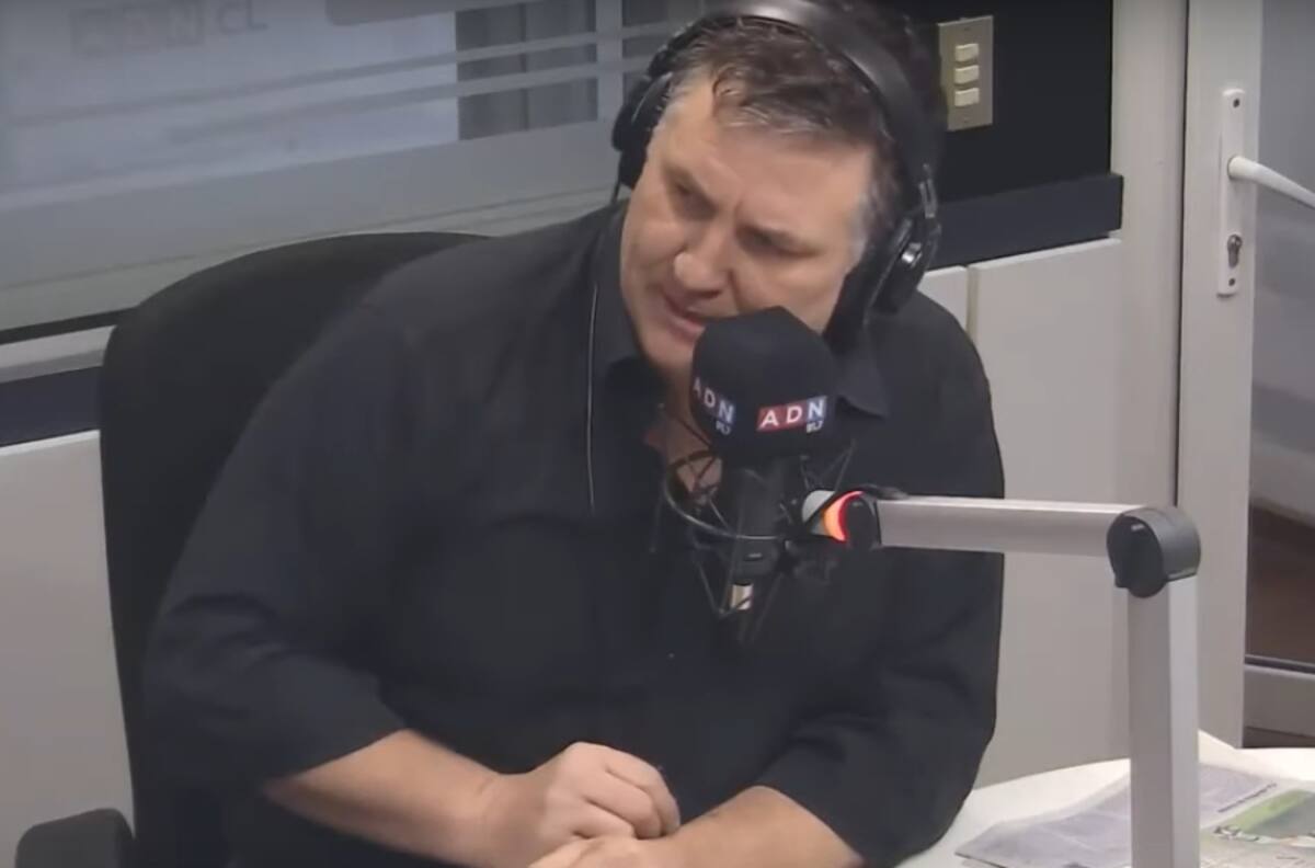 Luka Tudor: "Si Paredes quiere entregar parte del bono a sus compañeros de Colo Colo es cosa suya"