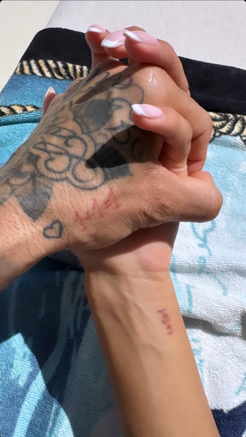 La foto que confirma que la relación entre Dani Alves y Joana Sanz continúa.