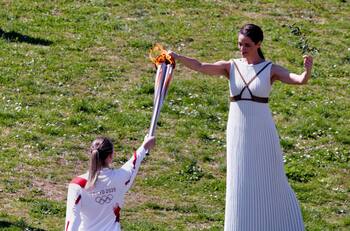 Así fue el encendido de la Llama Olímpica para Tokyo 2020