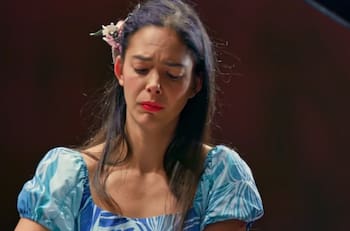 Disco de pianista pascuense, Mahani Teave, la posiciona como la primera chilena en liderar ránking Billboard de música clásica