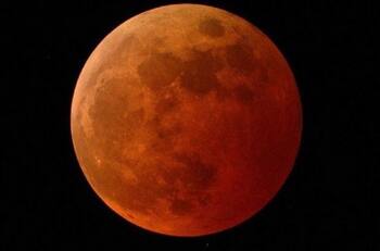 Luna de Fresa: ¿Qué es, cuándo, dónde y a qué hora se podrá ver en Chile?