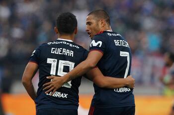 La gran carga con la que deben lidiar los delanteros de U. de Chile