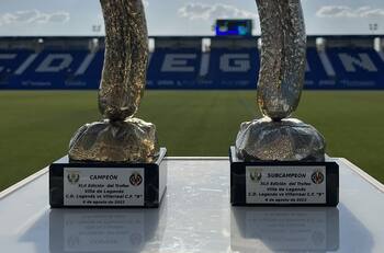 ¿Qué rayos es? Lluvia de burlas a equipo español por "peculiar" trofeo para partido amistoso
