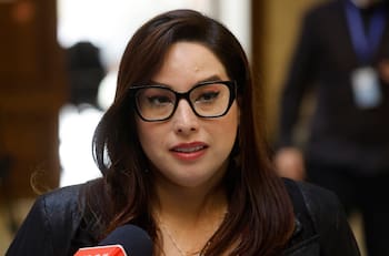 ¿Quién es Mónica Arce? La diputada y hermana del hincha fallecido en el Monumental