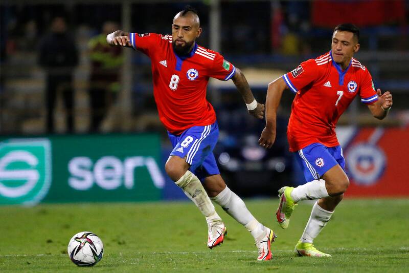 Arturo Vidal apuntan como titulares indiscutidos ante Paraguay.