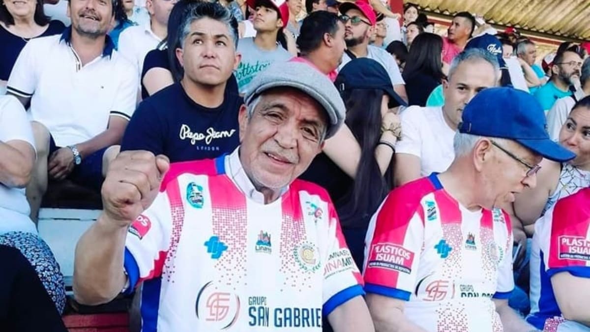 Martín Vargas apoyó a su nieto en ascenso de Deportes Linares: "Espero verlo en Primera División"