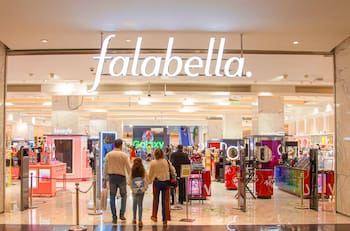 Falabella busca trabajadores en modalidad part-time en todo Chile: Revisa sus últimas ofertas laborales