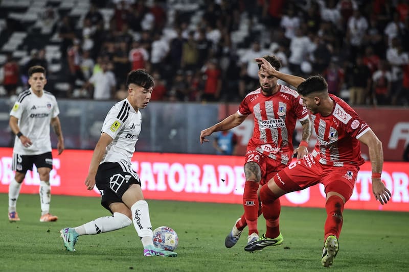 El juvenil de Colo Colo ante La Calera. Foto: Agencia ATON.