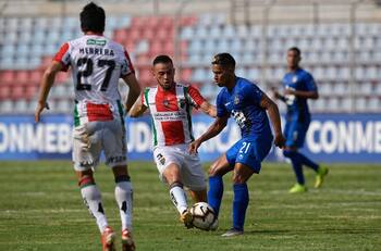 Palestino sufrió y terminó perdiendo un partido increíble ante Zulia en Venezuela