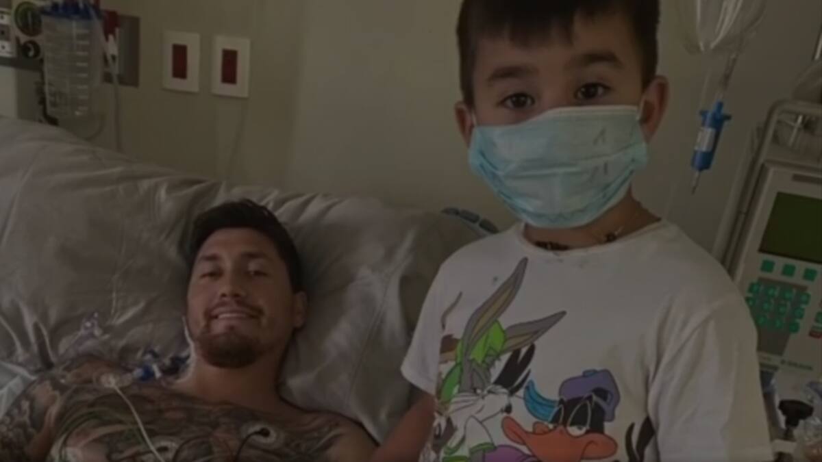 El emotivo registro de Nico Castillo junto a su hijo en la clínica en el día de su cumpleaños