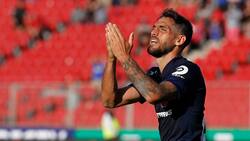 Larrivey: "Se extraña la competencia, volver a pegarle a una pelota"