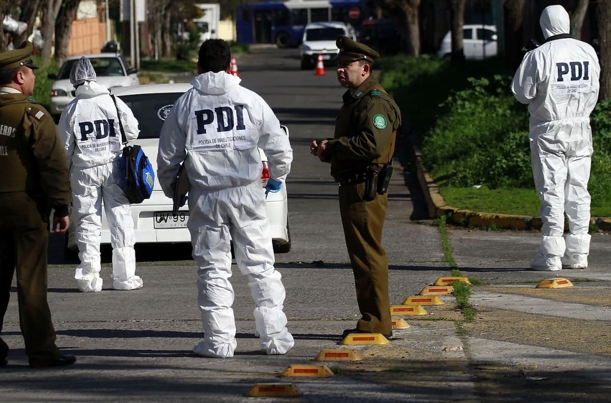 Mujer es condenada a 12 años de presidio efectivo por apuñalar a su amigo