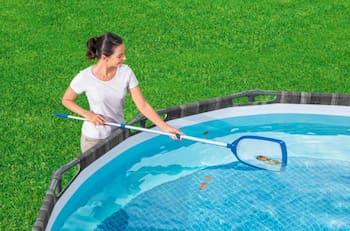 No es con cloro: Truco casero para mantener limpia el agua de la piscina de tu casa