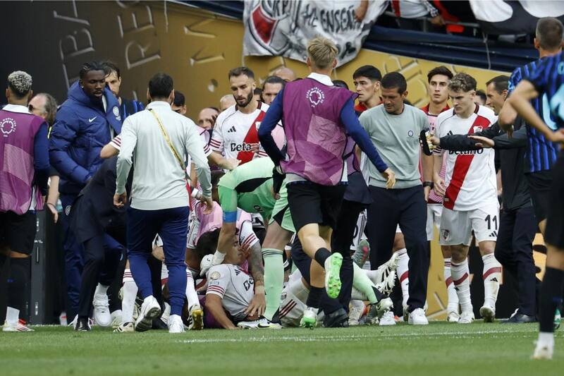 El elenco millonario quedó eliminado, al caer ante Inter de Milán. Foto: EFE.