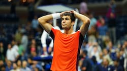 ¿Peligra su número uno? Carlos Alcaraz se retira del Masters 1000 de París por lesión