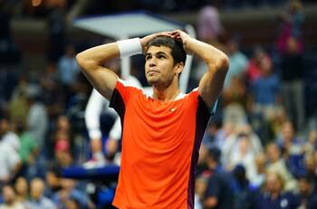 ¿Peligra su número uno? Carlos Alcaraz se retira del Masters 1000 de París por lesión