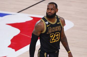 Así luce LeBron James a ocho días de arrancar la temporada de NBA